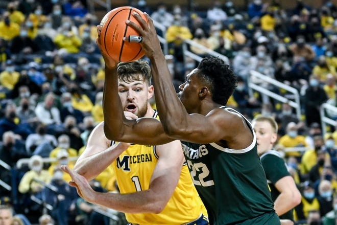 Eastern Michigan Eagles at Michigan Basketball vs Wolverines