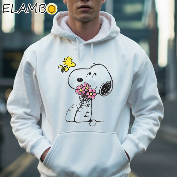 Peanuts Snoopy Mothers Love Flowers Shirt Hoodie 36