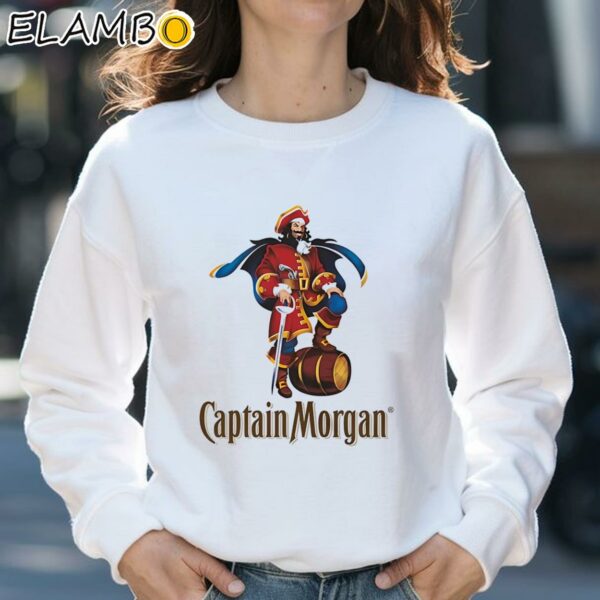 Captain Morgan White Shirt Sweatshirt 31