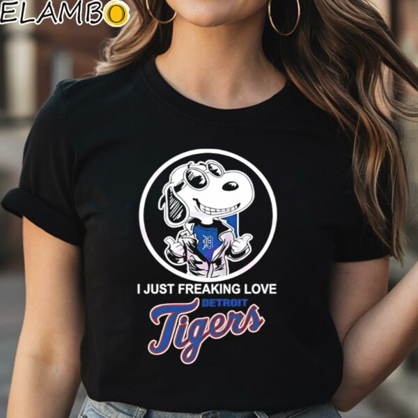 Snoopy I Just Freaking Love Detroit Tigers Shirt Black Shirt Shirt