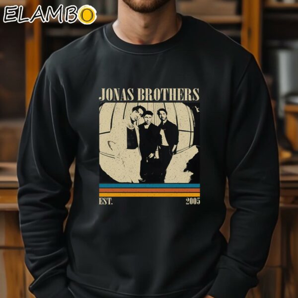 Vintage Jonas Brothers EST 2005 Tee Shirt Sweatshirt 11